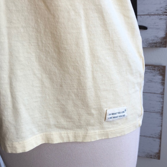 Life is good tee yellow flip-flop design small - Picture 3 of 6